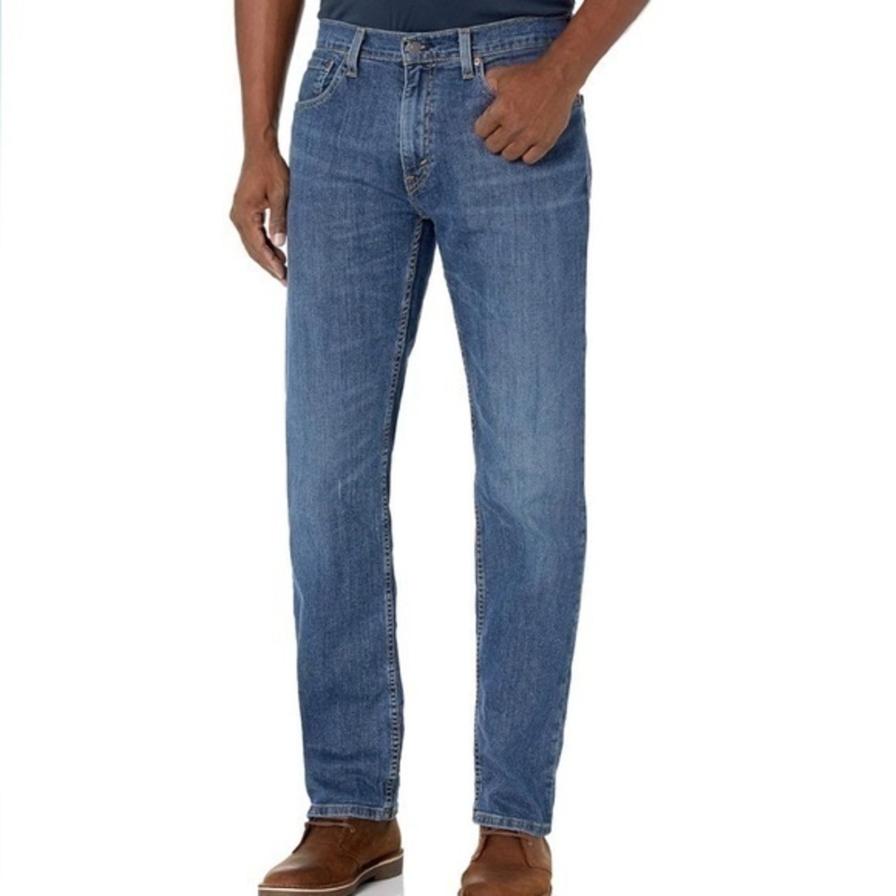 Levis Relaxed Jeans